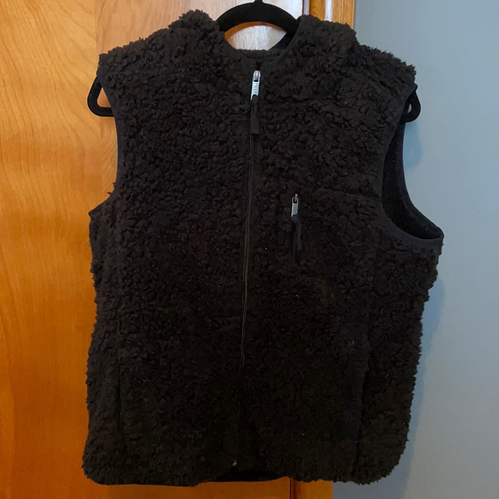 Black Fluffy Vest